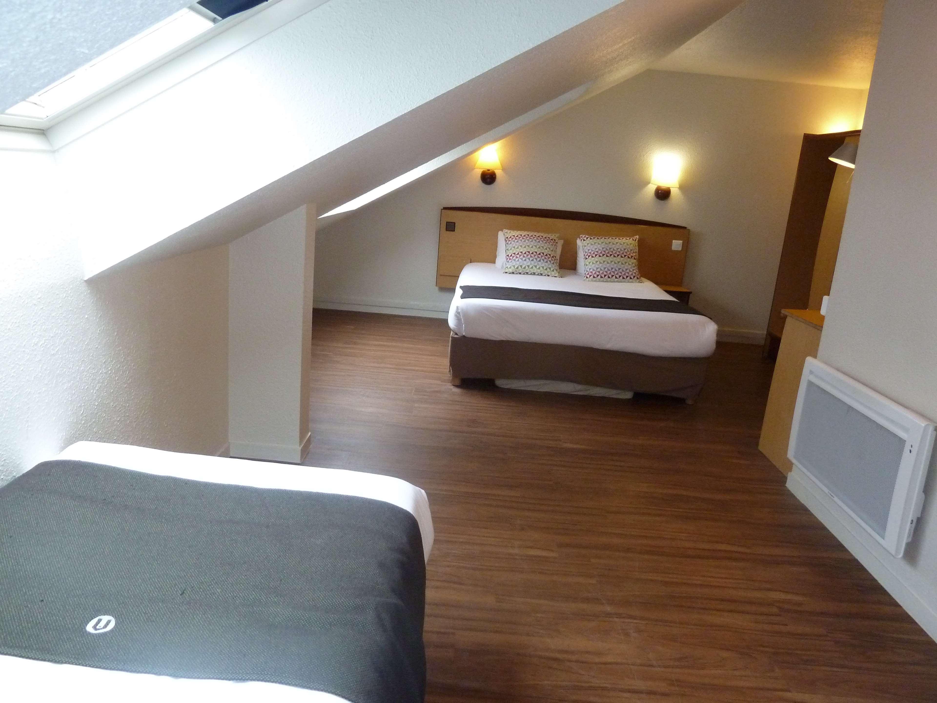 Campanile Le Mans Est Hotel Kültér fotó